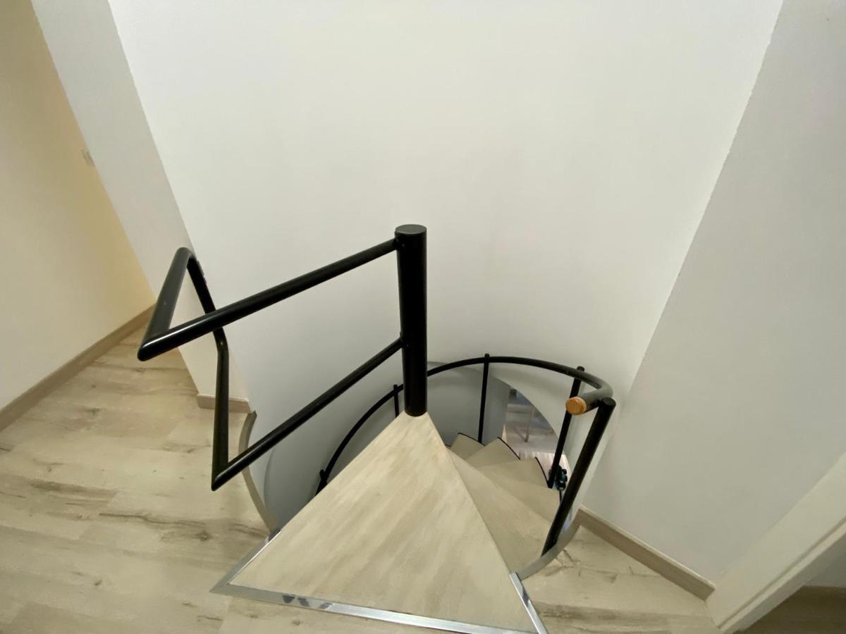 Prober_Encamp Apartment Bagian luar foto