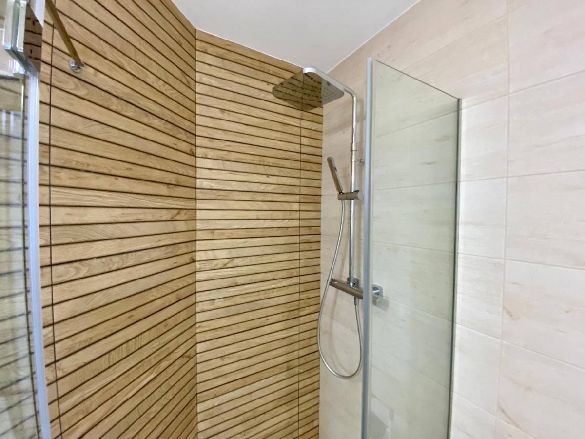 Prober_Encamp Apartment Bagian luar foto